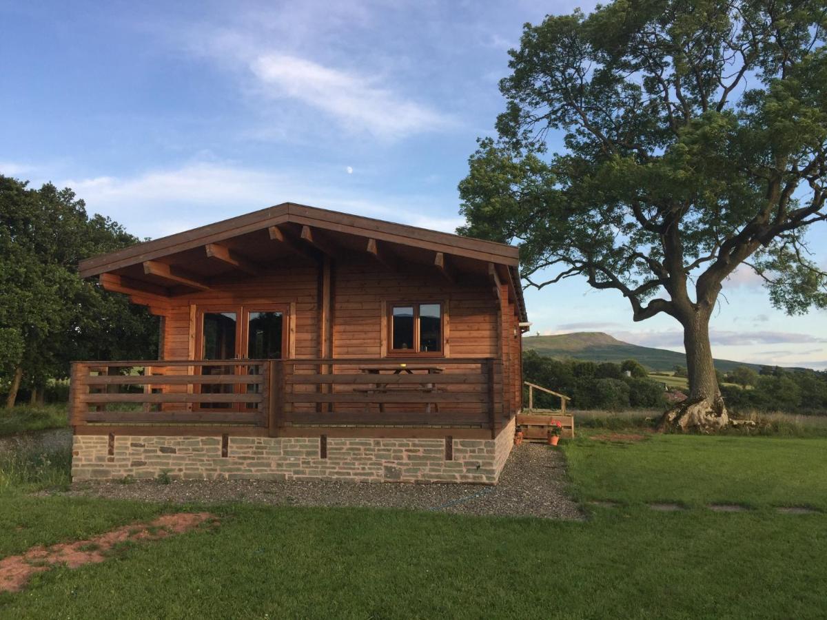 Redwood Lodge Ludlow Bagian luar foto